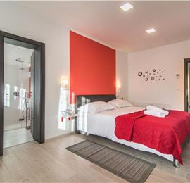 3 Bedroom Istrian Villa with Large Pool near Porec, Sleeps 6-8
